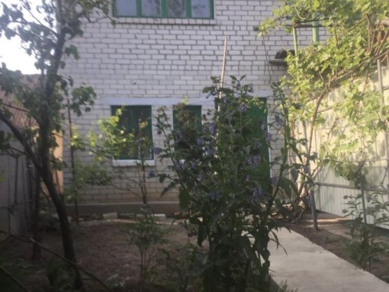 Сдаю дом со своим двором и гаражом Николаев
