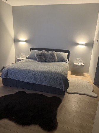 Аренда классный дом Фонтан 13 ст. , 4х-комн , шикарный участок 7 соток - фото 1