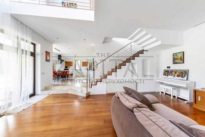 Оренда будинку 300 м2 з генератором серед соснового лісу Святошин - фото 1