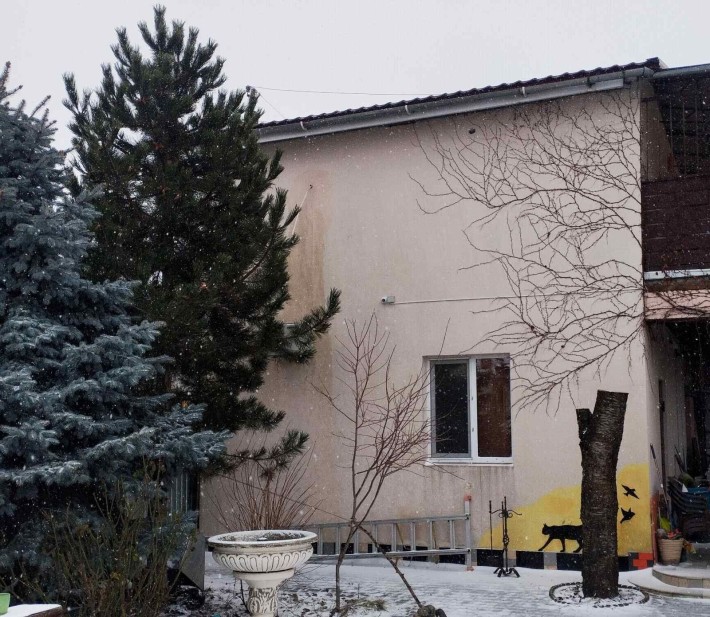 Сдам дом 2 к+ кухня студия,Вузовский/Дмитрия донского, гараж! - фото 1