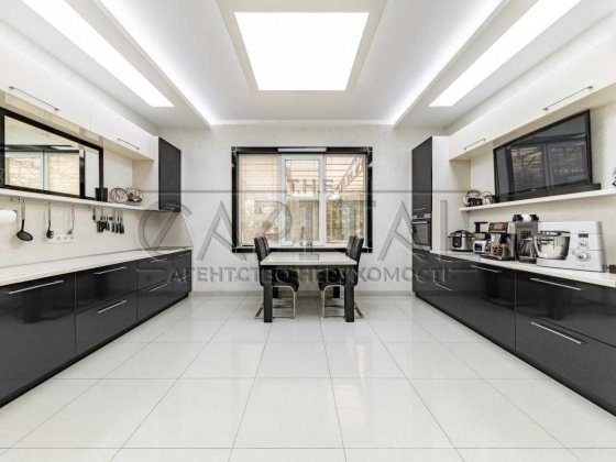 Оренда / Будинок / Сунична , Нивки, Київ, 221м2 Киев