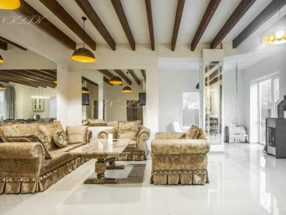 Здам будинок з камін, генератор на Осокорках 5км від метро Славутич. Київ