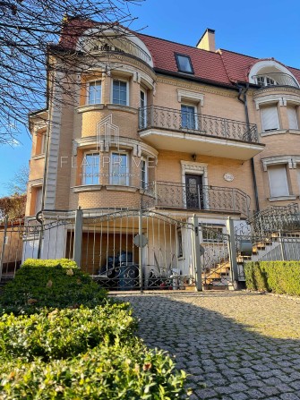 Автономний будинок таунхаус Києв Печерськ Садово-Ботанічна є ГАЗ без % - фото 1