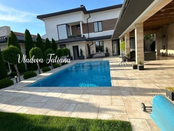 Аренда НОВОГО ДОМА в Совиньоне,  350м², бассейн ,гараж Одеса