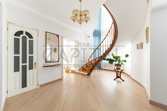 ВИД НА ЛАВРУ Оренда будинку на Печерську Є Генератор Є вхід до БотСаду - фото 1