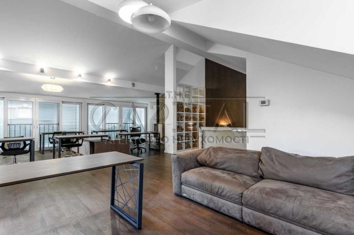 Оренда комфортного Таунхаусу вул Локомотивна Центр Київ - фото 1