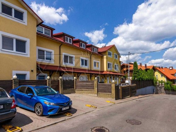 ГЕНЕРАТОР Оренда Таунхаусу Солом'янський район під житло або офіс Киев