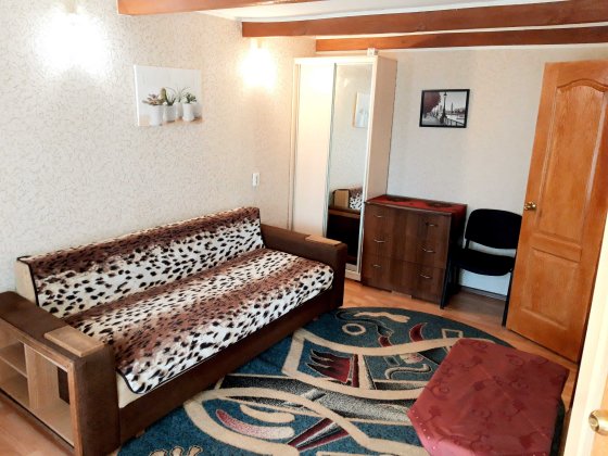 Частина будинку на вулиці Виноградна, окремий вхід, є місце для авто Святопетровское