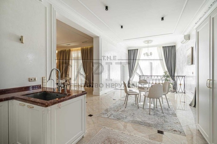 Оренда простoрого та елегантного ВАУ-будинку  753 м² у Крюківщині - фото 1