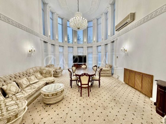 Оренда РЕЗИДЕНЦІЇ ПРЕМІУМ-КЛАСУ | КОЗИН, автономна повінстю, басейн Козин