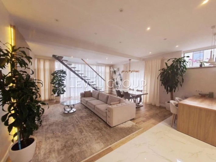 Оренда будинку с. Козин з басейном - фото 1