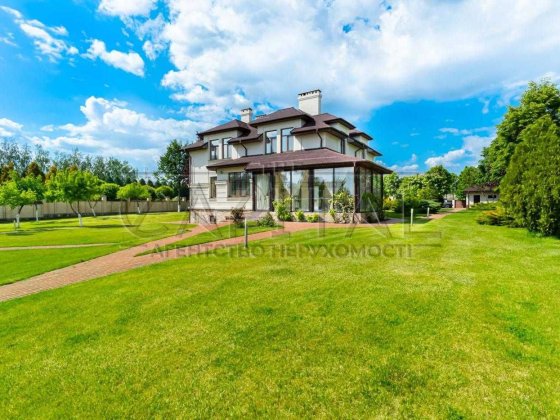 Оренда  Будинку Козин Цоколь укриття бомбосховище сауна свій берег Козин