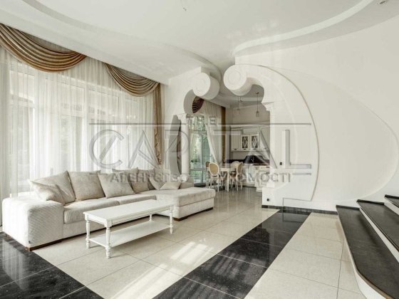 Оренда / Будинок / 350 м2 / Іванковичі / вул. Авіаторів Иванковичи