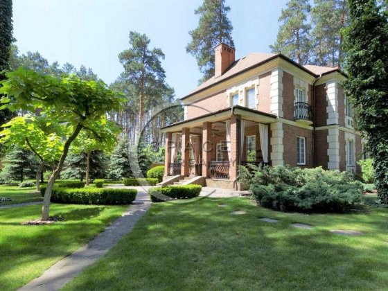 Автономний будинок 400м2 з бункером, власним парком, озером - Романків Романків