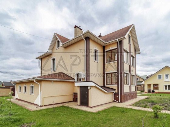 Оренда повністю автономного будинку/ 410м2/ Хотів/ Чабани Хотов