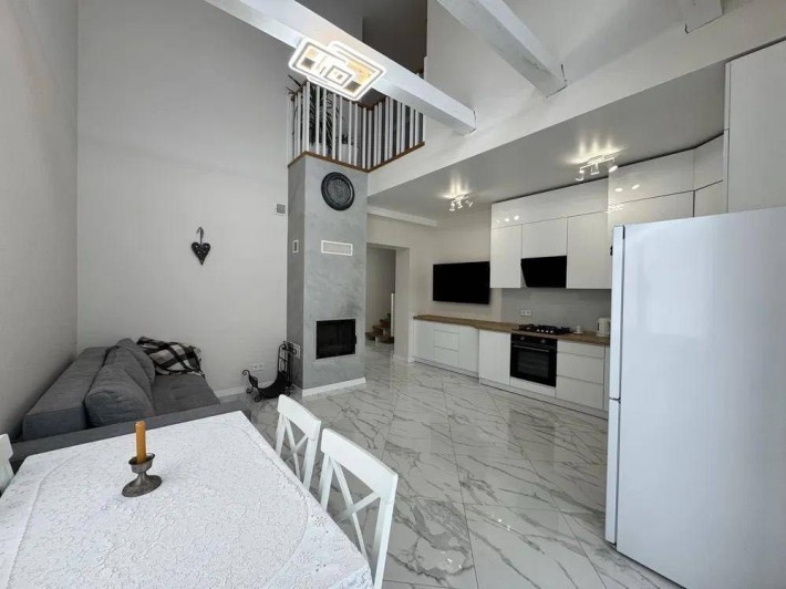 Оренда сучасного 2 кімнатного будинку (спарка) з гаражем Брюховичі - фото 1