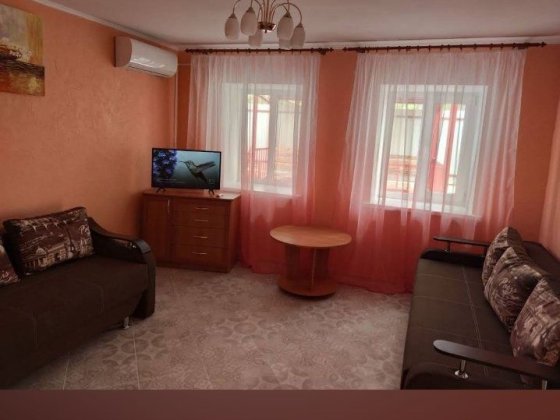 Сдам 1/2 дома в с.Новая Дофиновка Корсунцы