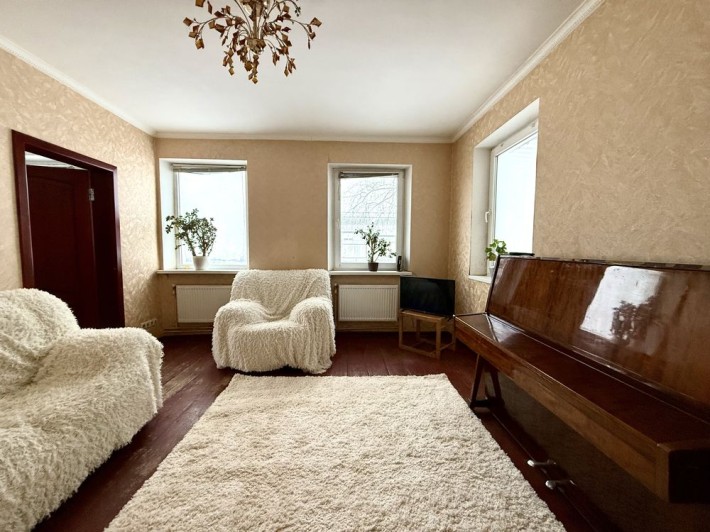 Оренда великого будинку в с.Руська Поляна - фото 1