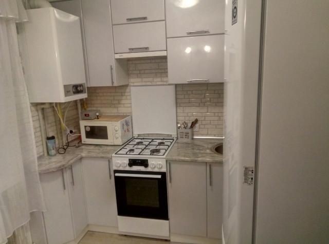 Сдам 1ю. Кв.  В центре. С ремонтом.А/О - фото 1