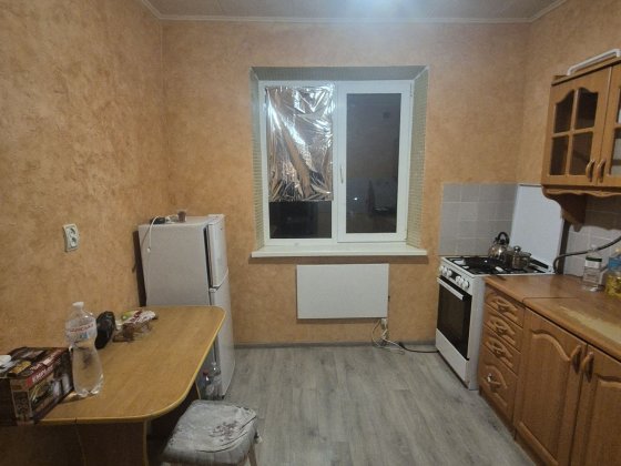 Сдам  1 к квартиру, левый берег.