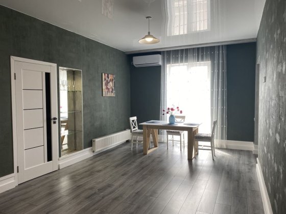 Оренда квартири 100кв/м  Центр міста Каменское