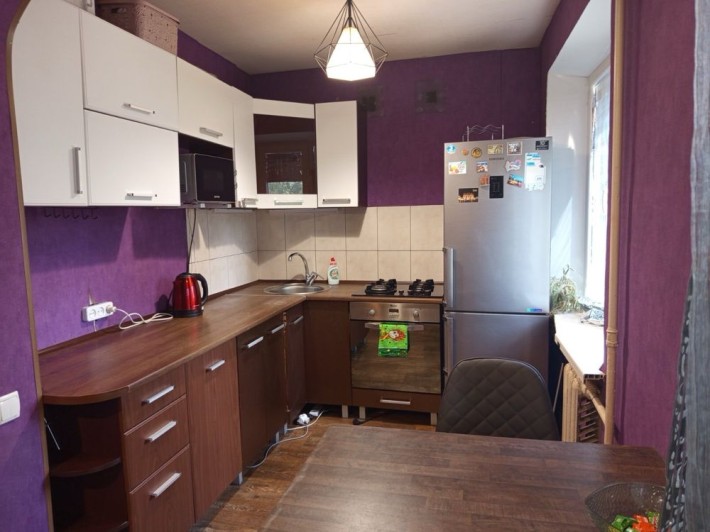 Здається 3-кімнатна квартира біля літака. Є кондиціонер - фото 1