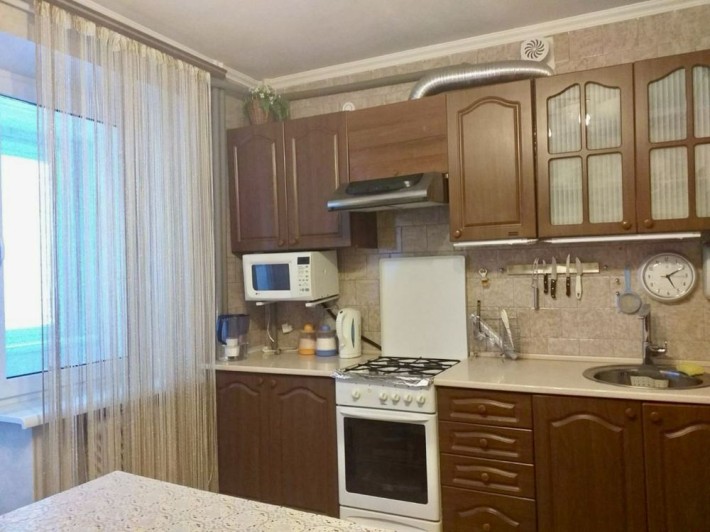 Сдам двухкомнатную квартиру с АГВ и евроремонтом - фото 1