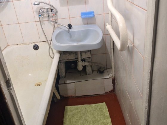 1 кім. Квартира центр 1го грудня Ковель