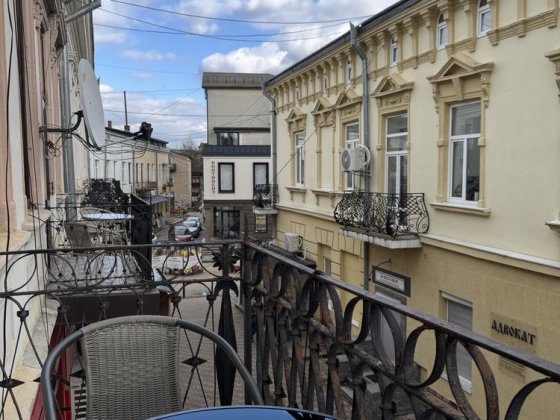 Оренда 3 кімнатної квартири в самому центрі м.Коломия стометрівка Коломыя