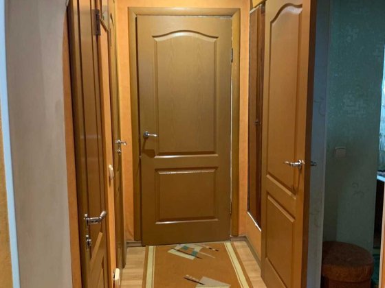 Здам в оренду 3-х кімнатну  квартиру 2й поверх в Центрі міста Коростень