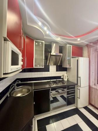 Оренда 2-х кімн.кв, 3 окремих спальних місця - фото 1