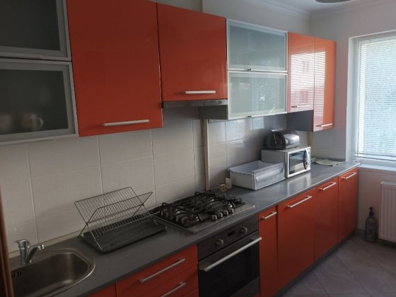 Оренда трьохкімнатной квартири на набережній. Мукачево