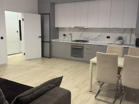 Шикарна квартира з новим ремонтом Мукачево