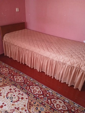 Здаеться двух кімнатна квартира в центрі міста - фото 1