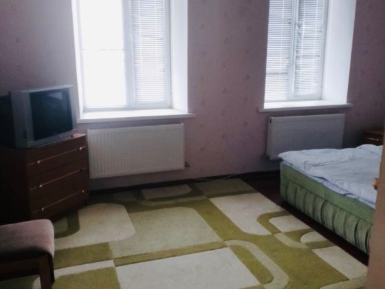 Здається 2кімнатна квартира в центрі міста з індивідуальним опаленням Прилуки