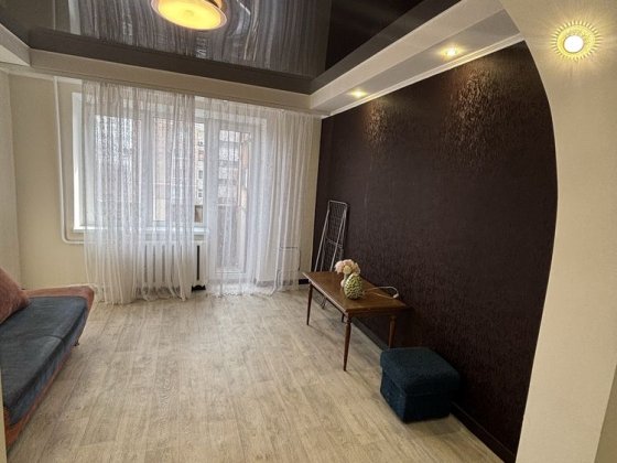 Сдается 2 комнатная квартира. Центр. Славянск Славянск