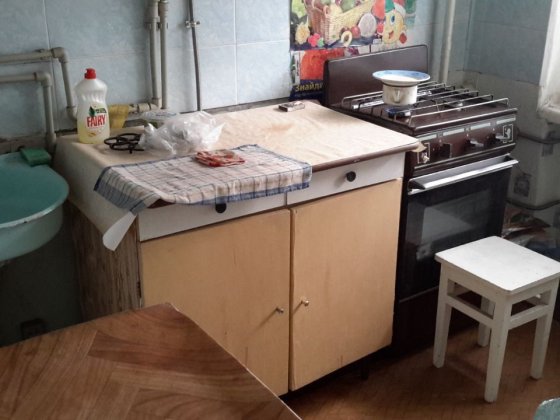 Сдается 1ком кв. Самый центр, 100м от площади. 2эт. Аккуратная. Слов'янськ