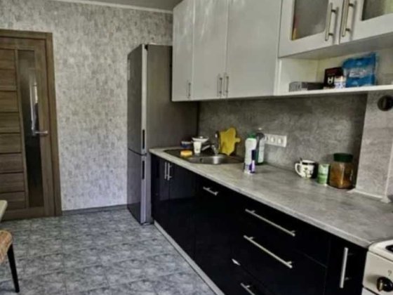 Сдається трьохкімнатна квартира. Слов'янськ