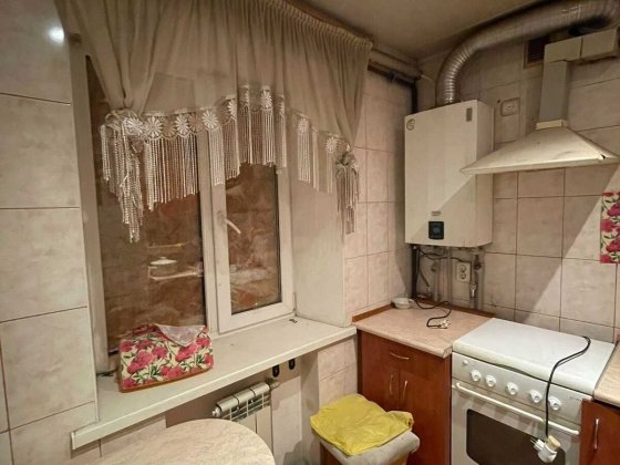 Сдается 3-х ком. квартира с автономным отоплением, в центре Славянска Славянск