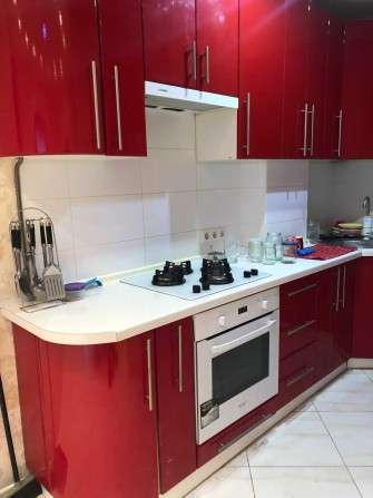 Сдам 5-ком квартиру, Люкс класса. 1 этаж с отдельным входом, р-н Химик - фото 1