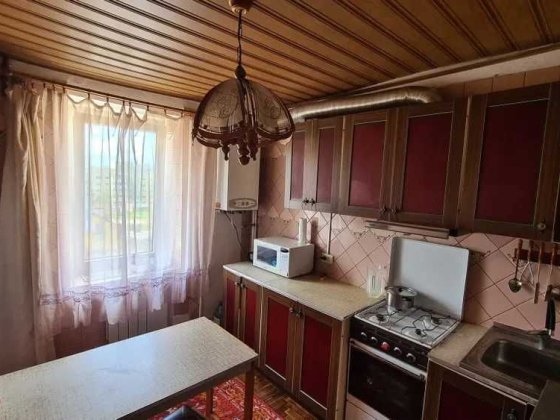 Оренда 3-кімн. квартири з автономним опаленням, вул. Стуса Трускавец