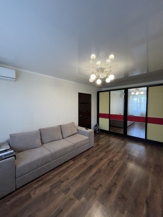 Оренда двокімнатної квартири по вул. Європейська - фото 1