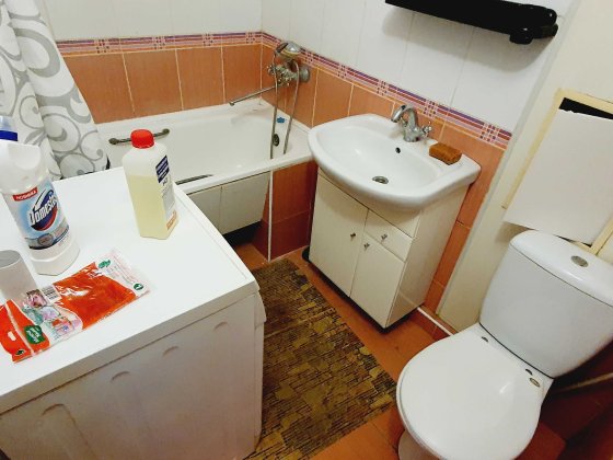 ДВОХ кімнатна квартира меблі та побутова техніка, вільна Хмельницкий