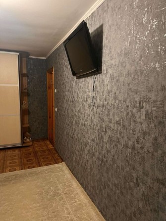 Оренда 2к кв на Виставці.Зарічанська.Укомплектована.10000+кп. - фото 1