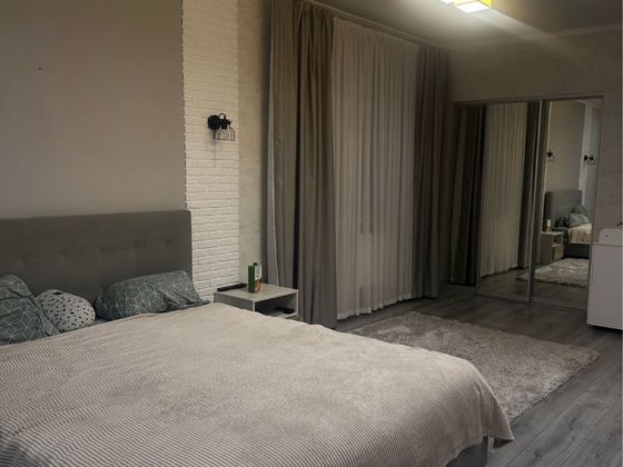 Вільна квартира на виставці.ТОП ЛОКАЦІЯ.Євеликий гардероб. Хмельницький