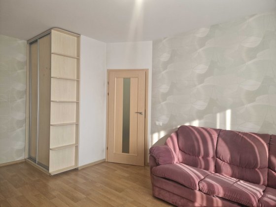 Власник терміново здає 1 кім. квартиру в центрі Бучі Буча