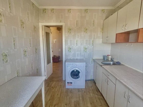 Оренда квартири 42 м2 Вишневе центр міста  пров.Поштовий 15 Вишневое