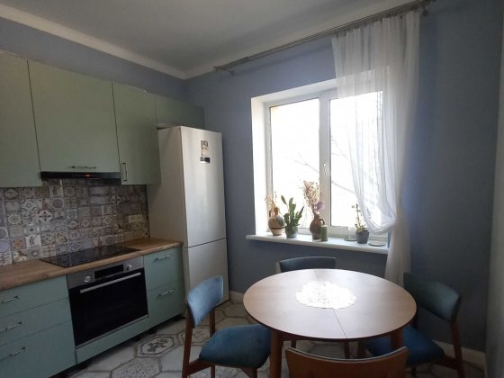 Вул Київська здам гарну нову 2 к квартиру паркомісце дворик Бровари