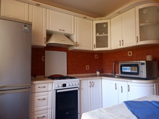 Простора однокімнатна поруч ЖК Атмосфера Вишневе