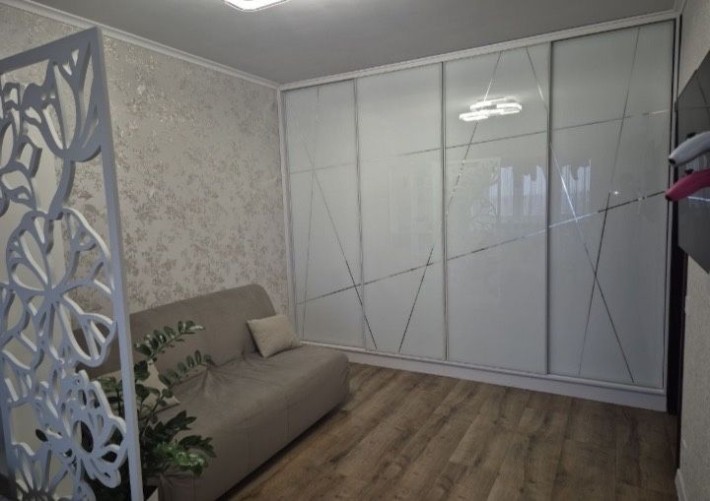 Оренда 2-х кімнатної квартири низ ДНС - фото 1